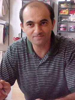 Boris Khechoyan in his workshop